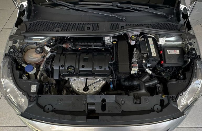 Peugeot 208 1.6 16V Active - Foto #8