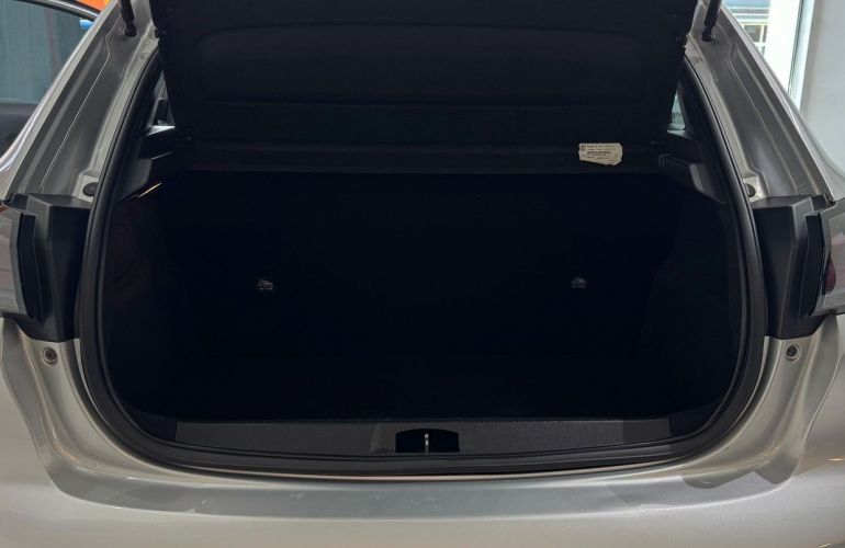 Peugeot 208 1.6 16V Active - Foto #9