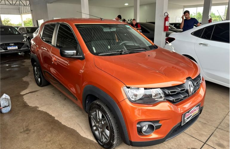 Renault Kwid 1.0 Intense - Foto #2
