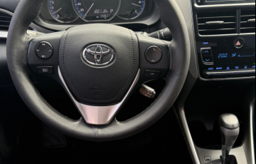 Toyota Yaris Sedan 1.5 XL Plus Connect CVT - Foto #4