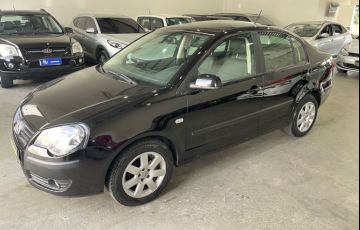 Volkswagen Polo Sedan 1.6 8V Gasolina 4p Manual