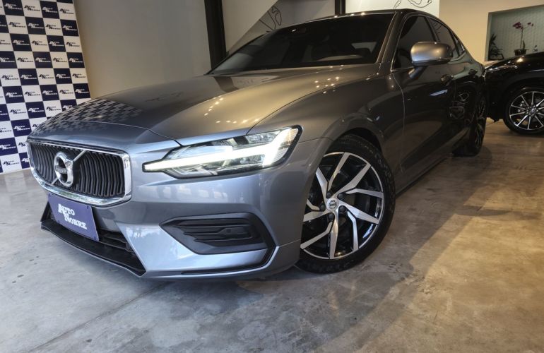 Volvo S60 2.0 T4 Momentum - Foto #3