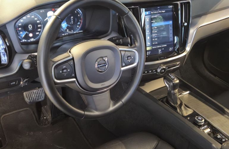 Volvo S60 2.0 T4 Momentum - Foto #4