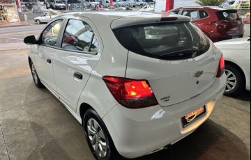 Chevrolet Onix 1.0 Joy SPE/4 - Foto #4