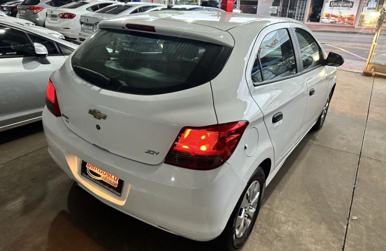 Chevrolet Onix 1.0 Joy SPE/4 - Foto #6