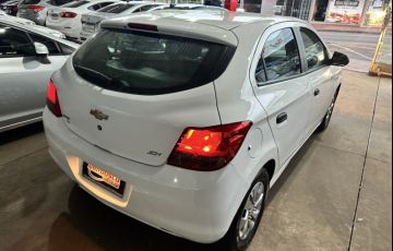 Chevrolet Onix 1.0 Joy SPE/4 - Foto #6