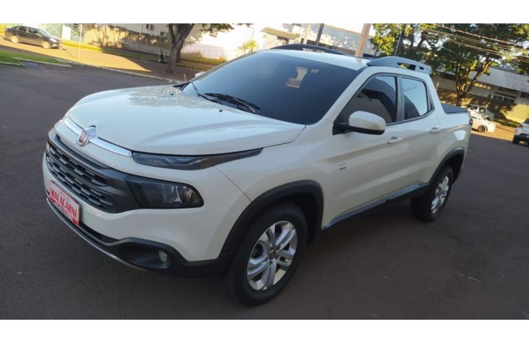 Fiat Toro 2.0 TDI Freedom 4WD (Aut) - Foto #2