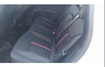Fiat Toro 2.0 TDI Freedom 4WD (Aut) - Foto #9