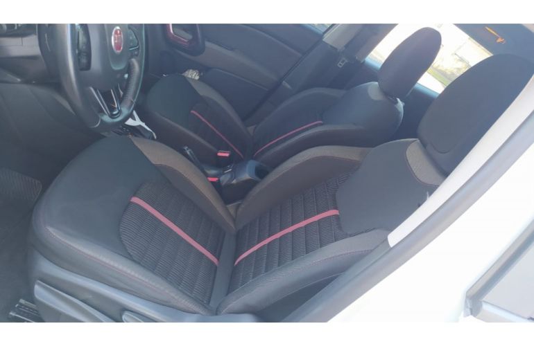 Fiat Toro 2.0 TDI Freedom 4WD (Aut) - Foto #10