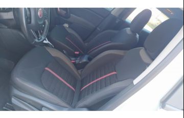 Fiat Toro 2.0 TDI Freedom 4WD (Aut) - Foto #10