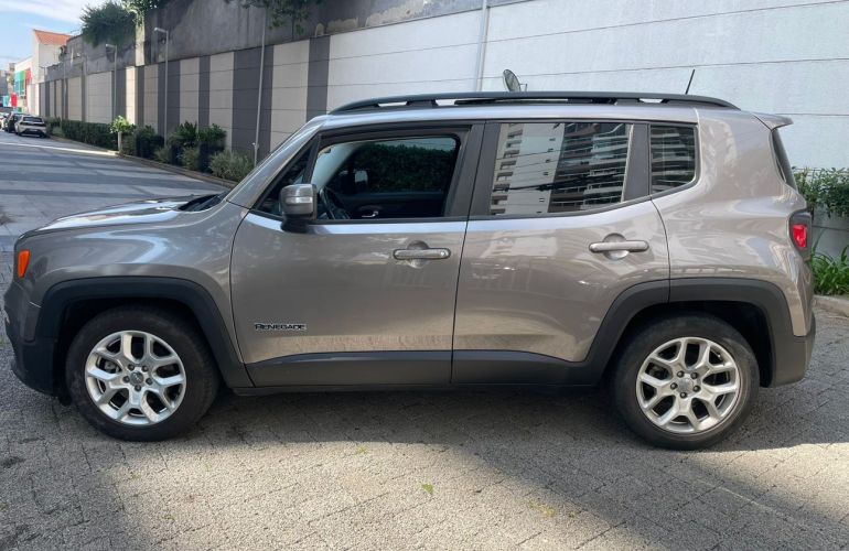 Jeep Renegade 1.8 16V Longitude - Foto #8