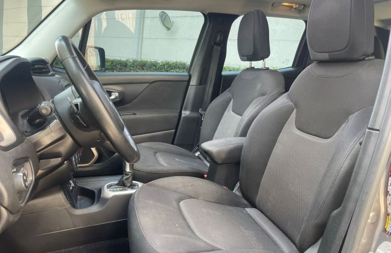 Jeep Renegade 1.8 16V Longitude - Foto #9