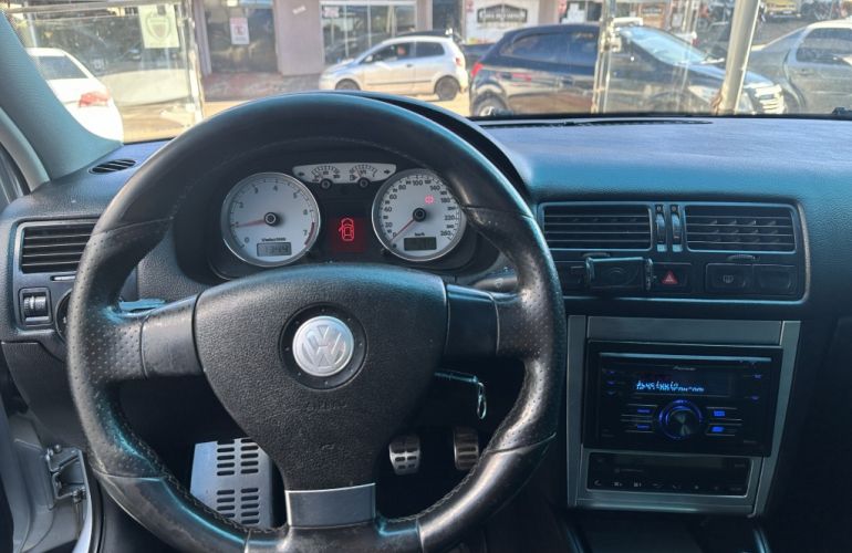 Volkswagen Golf  Sportline 1.6 VHT Total (Flex) - Foto #5