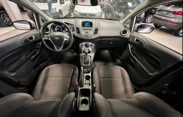 Ford Fiesta 1.6 SE Hatch 16v - Foto #6