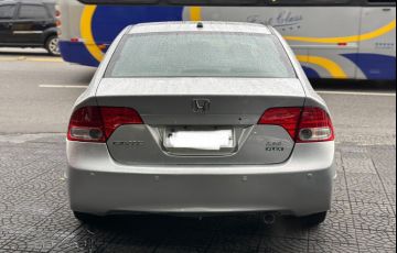 Honda Civic 1.8 LXS 16v - Foto #3