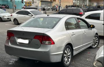 Honda Civic 1.8 LXS 16v - Foto #4
