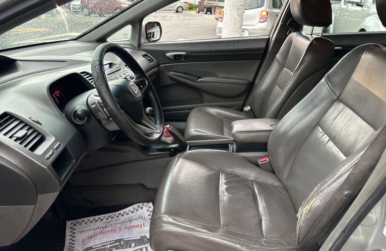 Honda Civic 1.8 LXS 16v - Foto #8
