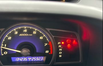 Honda Civic 1.8 LXS 16v - Foto #9