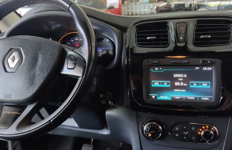 Renault Sandero 1.6 Stepway 8v - Foto #9