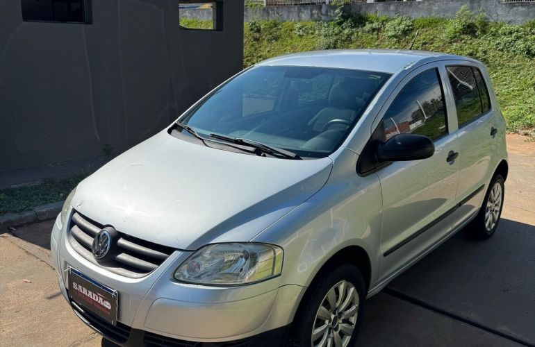 Volkswagen Fox 1.0 Mi 8v - Foto #2