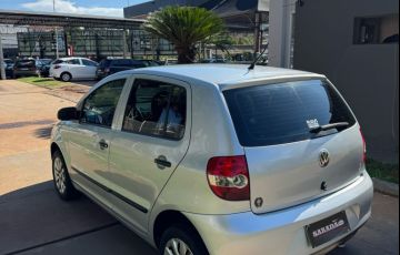 Volkswagen Fox 1.0 Mi 8v - Foto #8