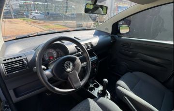 Volkswagen Fox 1.0 Mi 8v - Foto #9