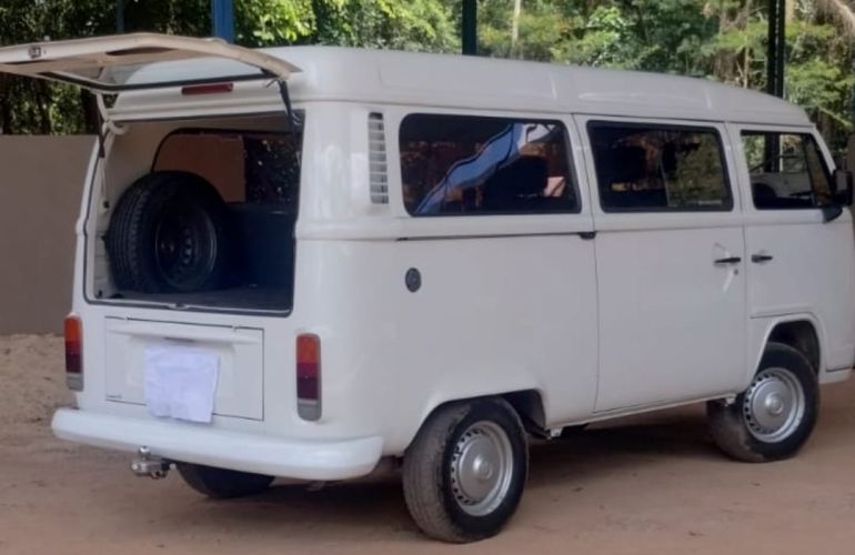 Volkswagen Kombi Standard 1.4 (Flex) - Foto #1