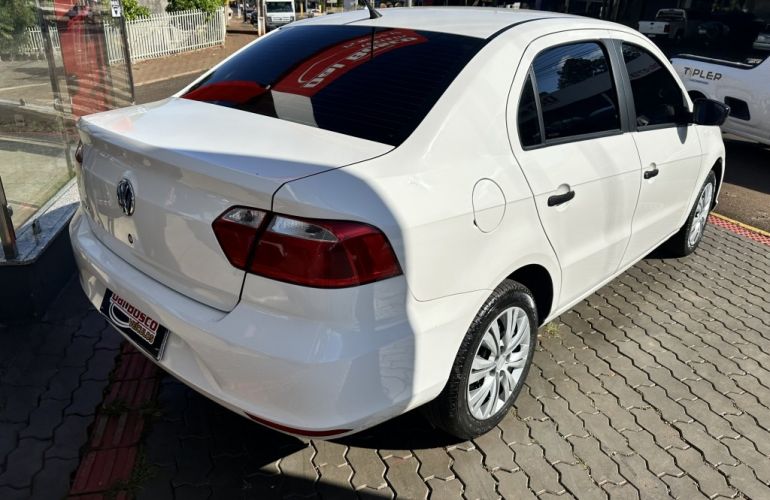 Volkswagen Voyage 1.6 MSI (Flex) - Foto #6