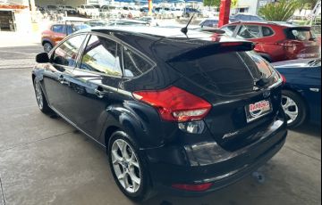 Ford Focus Hatch SE 2.0 16V PowerShift - Foto #4
