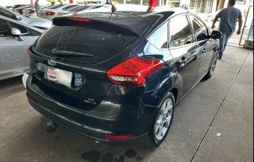 Ford Focus Hatch SE 2.0 16V PowerShift - Foto #6
