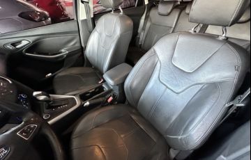 Ford Focus Hatch SE 2.0 16V PowerShift - Foto #7