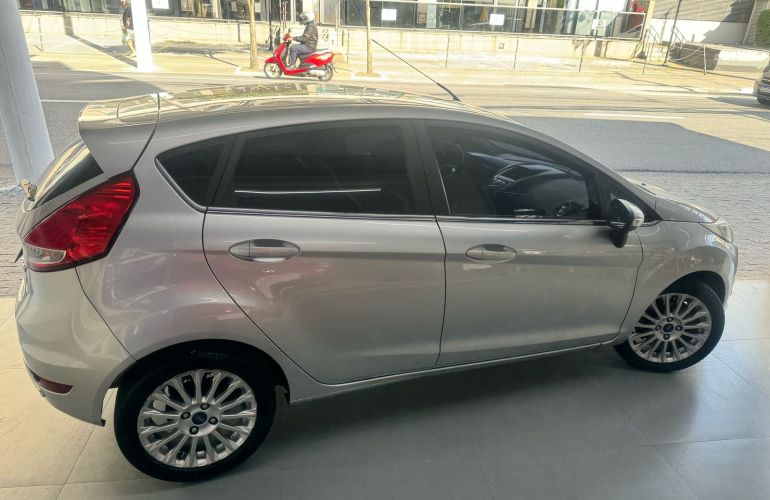 Ford New Fiesta Titanium 1.6 16V - Foto #7