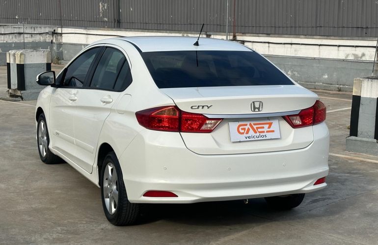 Honda City 1.5 DX 16v - Foto #3