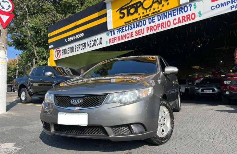 Kia Cerato 1.6 Sedan 16v - Foto #1