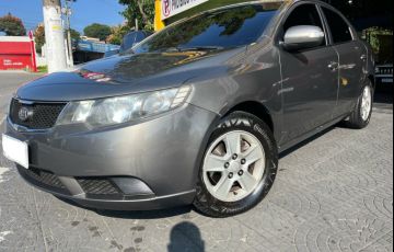 Kia Cerato 1.6 Sedan 16v - Foto #2