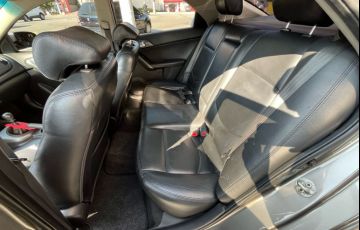 Kia Cerato 1.6 Sedan 16v - Foto #8