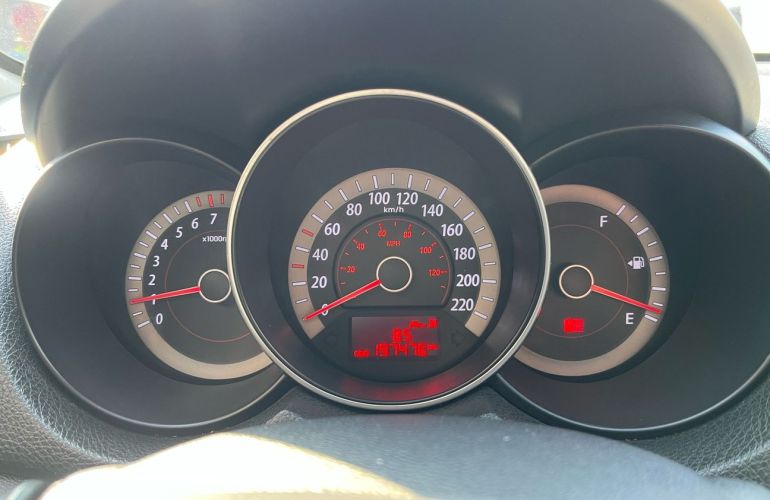 Kia Cerato 1.6 Sedan 16v - Foto #9