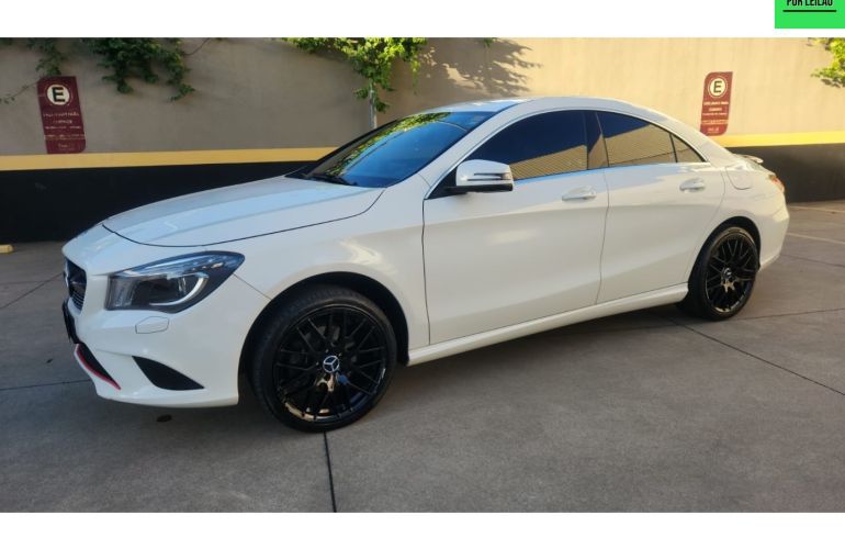 Mercedes-Benz Cla 200 1.6 Urban 16V Flex 4p Automático - Foto #1