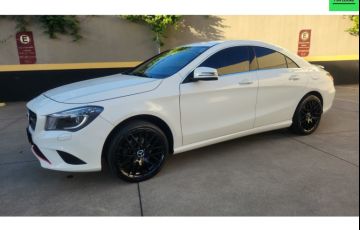 Mercedes-Benz Cla 200 1.6 Urban 16V Flex 4p Automático