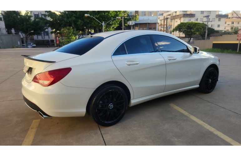 Mercedes-Benz Cla 200 1.6 Urban 16V Flex 4p Automático - Foto #3