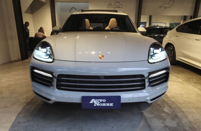 Porsche Cayenne 3.0 V6 E-hybrid AWD S - Foto #2