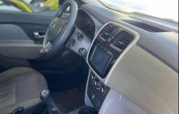 Renault Logan Expr 1.0 16v - Foto #9