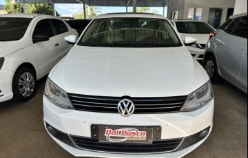 Volkswagen Jetta 2.0 TSI Highline DSG - Foto #2