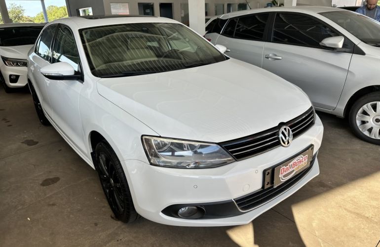 Volkswagen Jetta 2.0 TSI Highline DSG - Foto #3