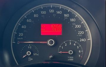 Volkswagen New Beetle 2.0 Mi 8v - Foto #5