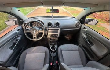 Volkswagen Voyage 1.0 Mi 8v - Foto #10