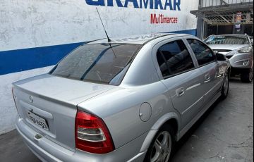 Chevrolet Astra Sedan 2.0 16V - Foto #5
