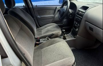 Chevrolet Astra Sedan 2.0 16V - Foto #7