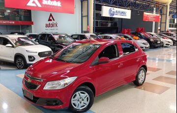 Chevrolet Onix 1.0 MPFi LT 8v