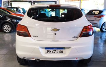 Chevrolet Onix 1.0 MPFi Joy 8v - Foto #3